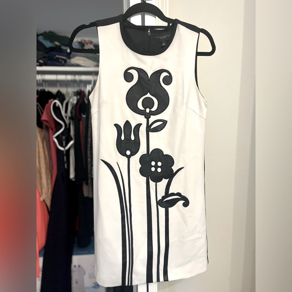 Victoria Beckham for target black and white dress - size s